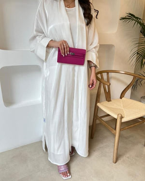Top 5 Evening Clutches for UAE Events: From Weddings to Galas