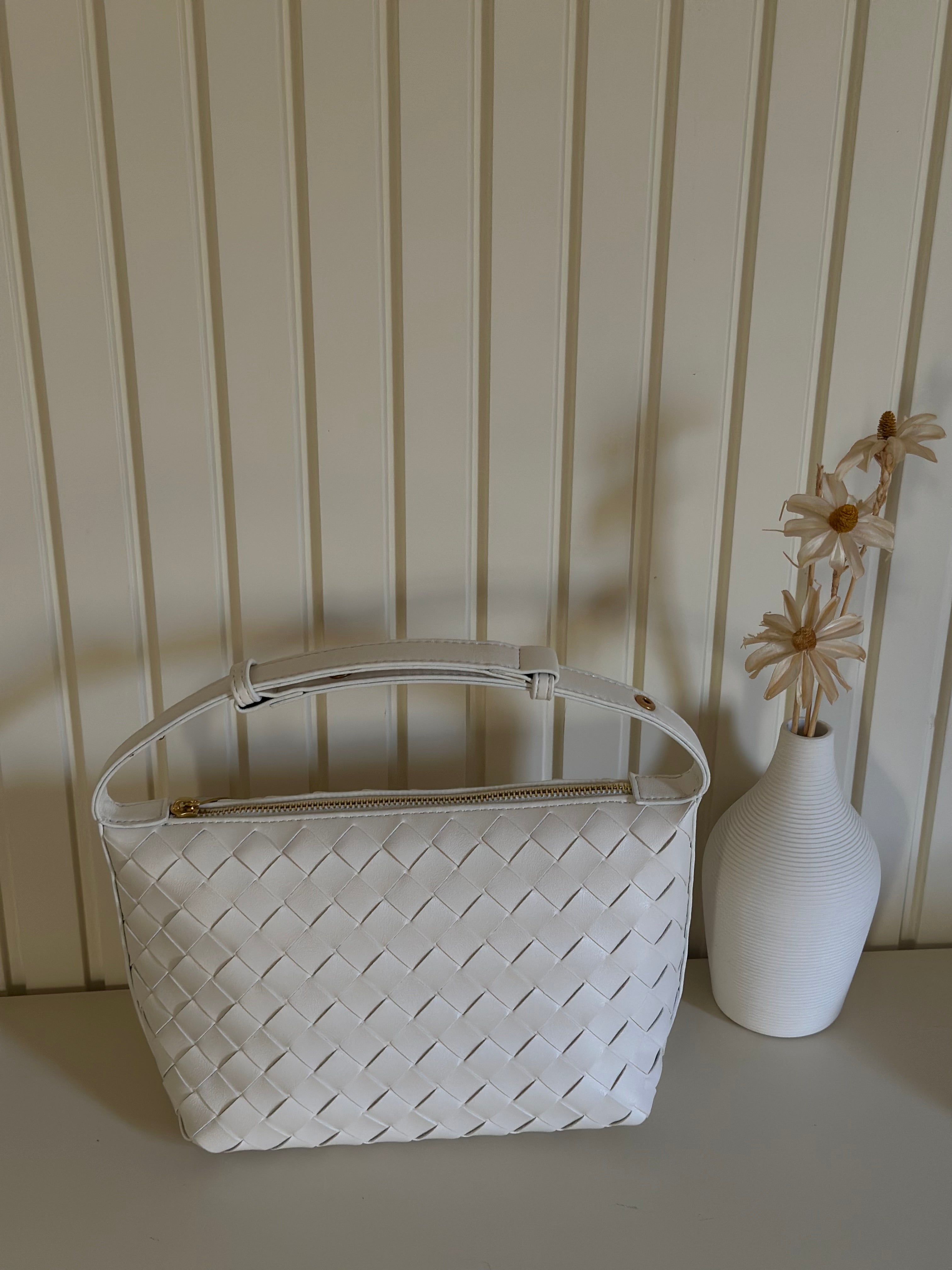 Mini Bag in White – Luxury Mini Bag UAE | Clear UAE
