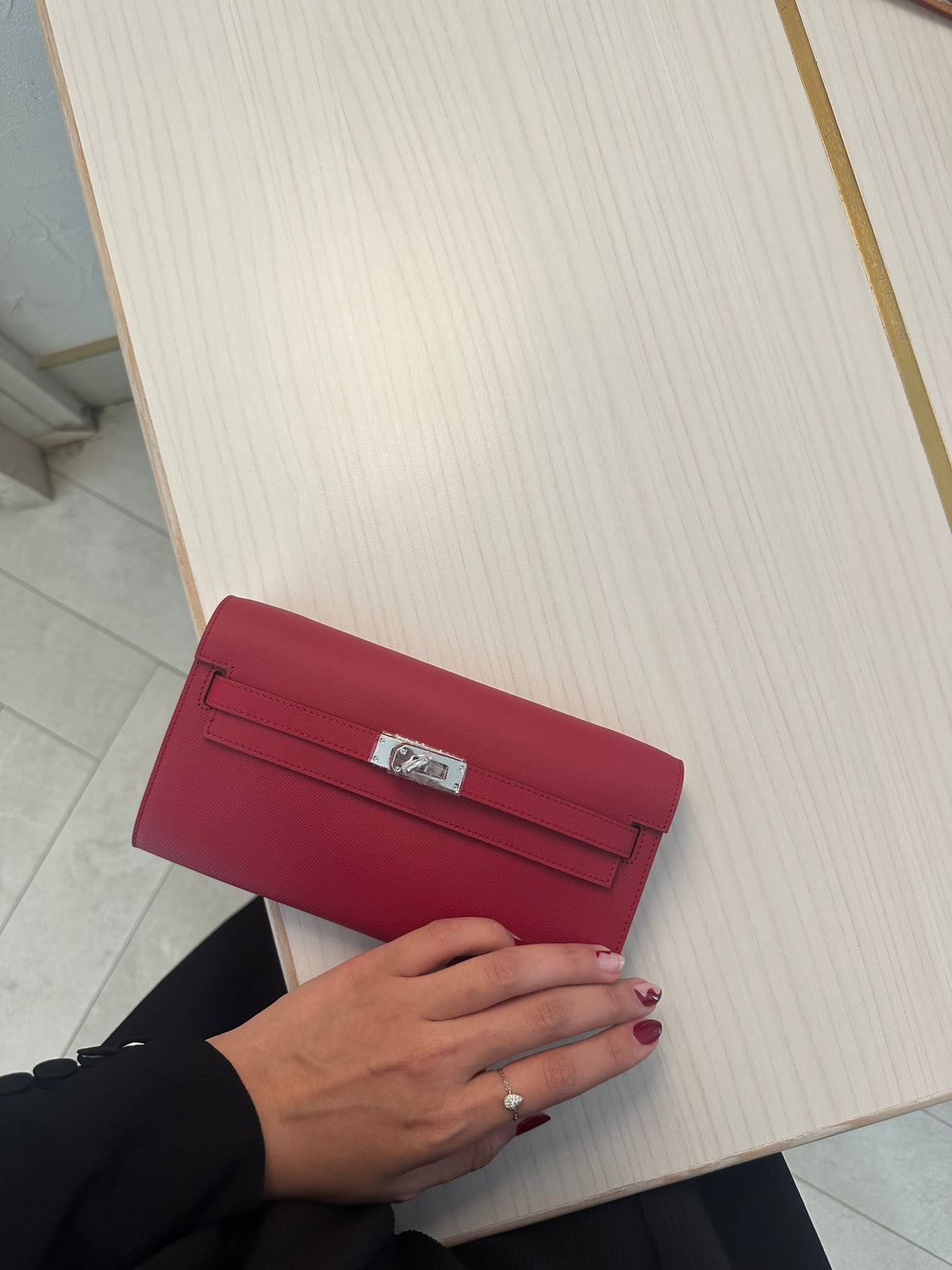 Red clutch