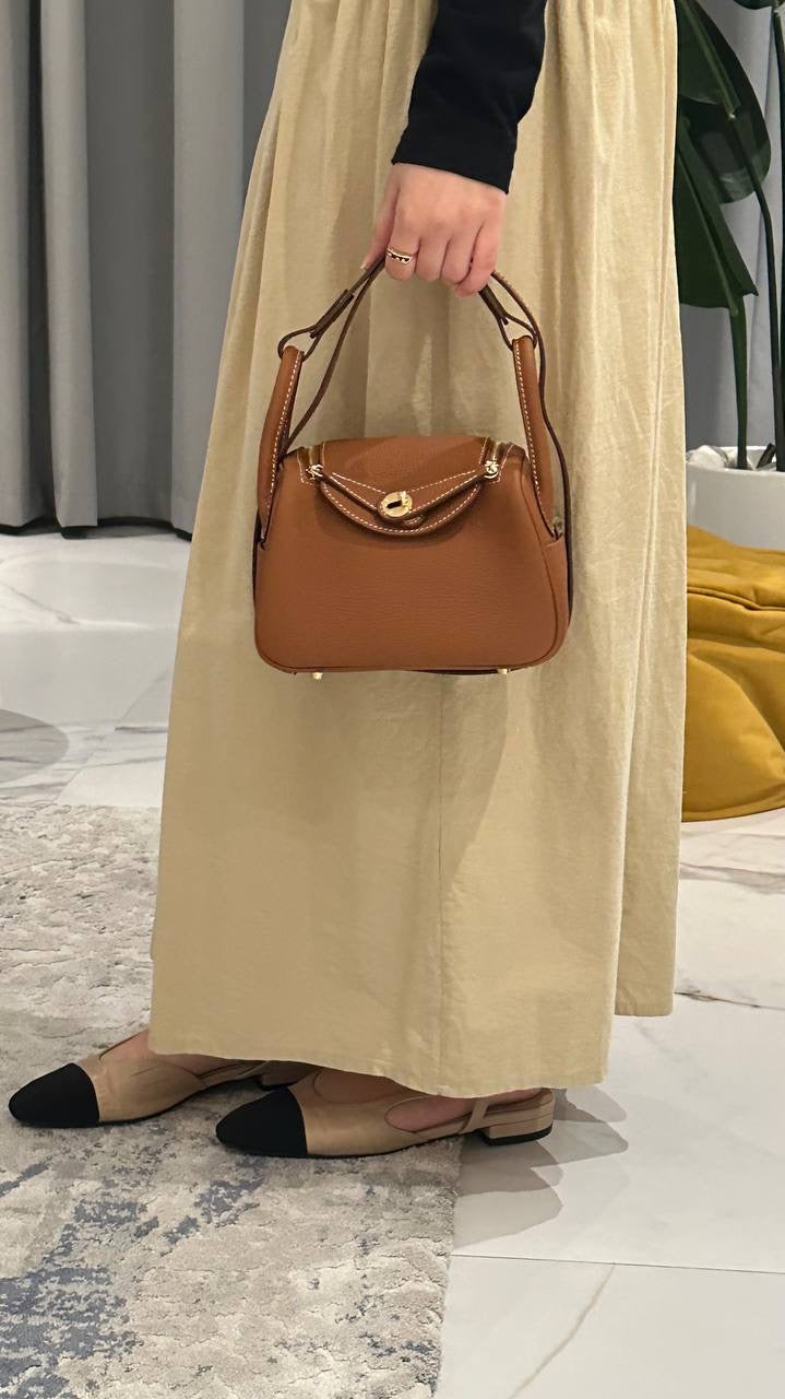 Hermes Lindy Bag in Brown – Luxury Shoulder Bag UAE | Clear UAE

