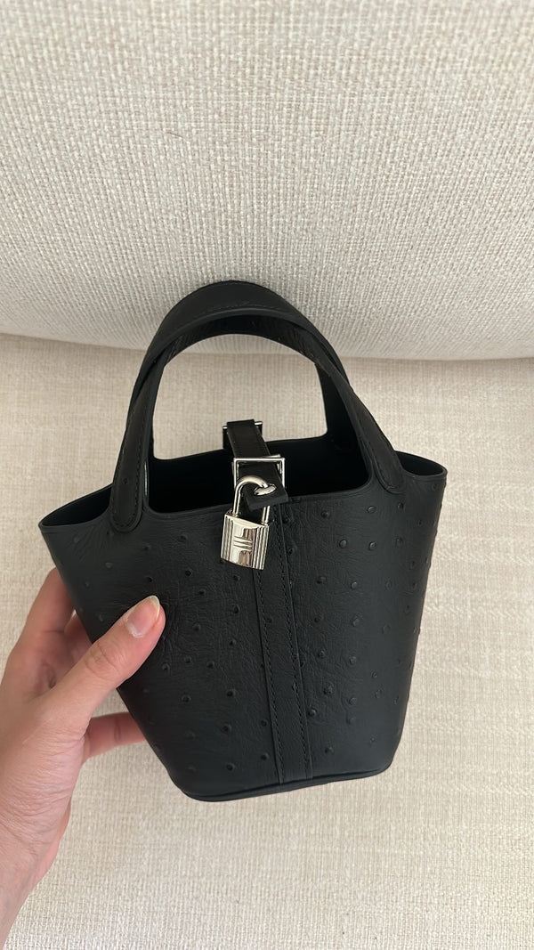 P-ostrich Black
