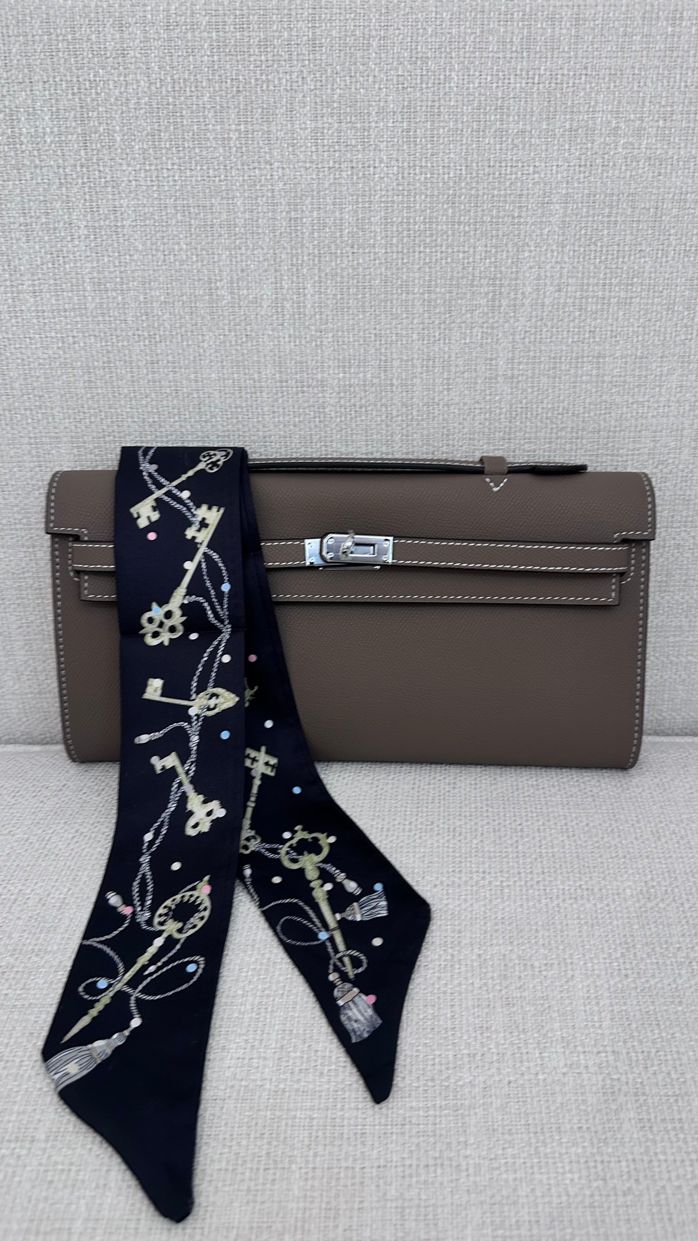 Long Khaki Bag – Luxury Women's Handbag UAE