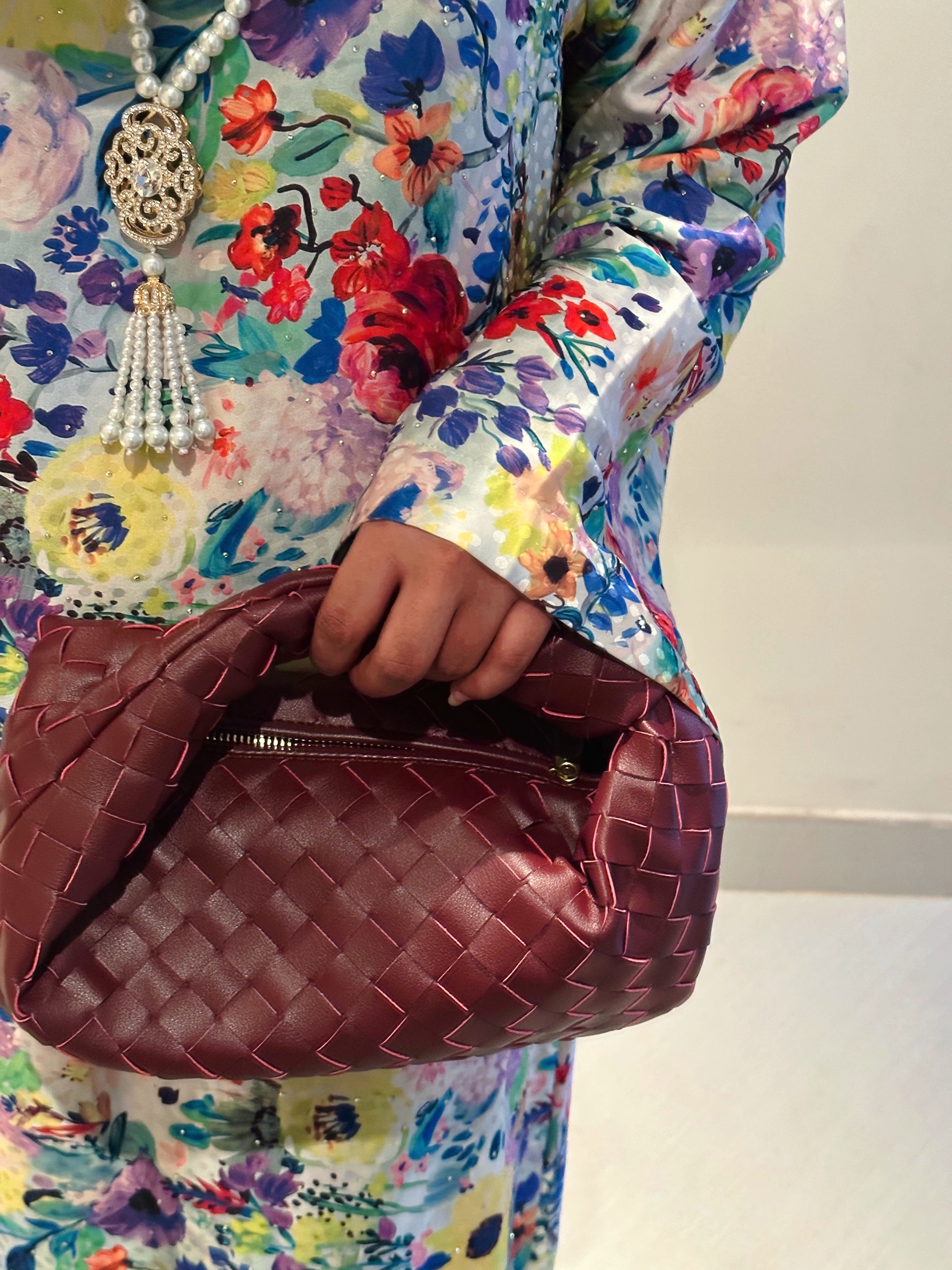 Teen Intrecciato Bag Red - Luxury Woven Bag UAE | Clear UAE
