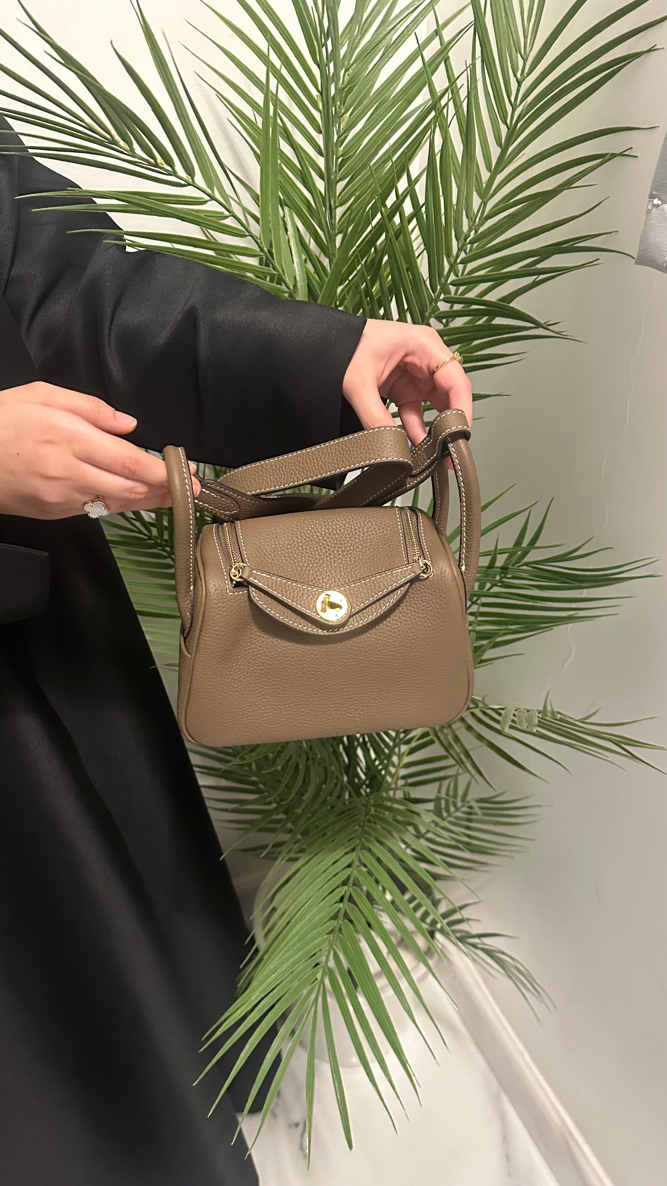 Hermes Lindy Bag in Etoupe – Luxury Shoulder Bag UAE | Clear UAE
