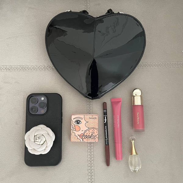 Heart - gloss black
