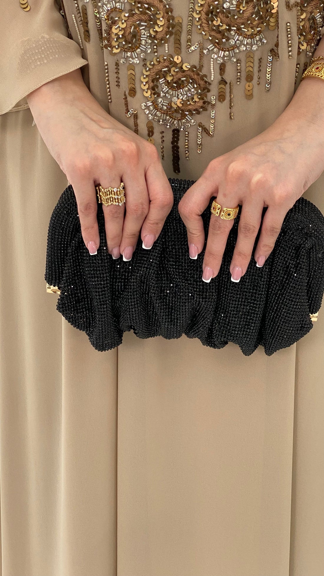 Sparkle Black Bag – Luxury Glam Evening Handbag UAE