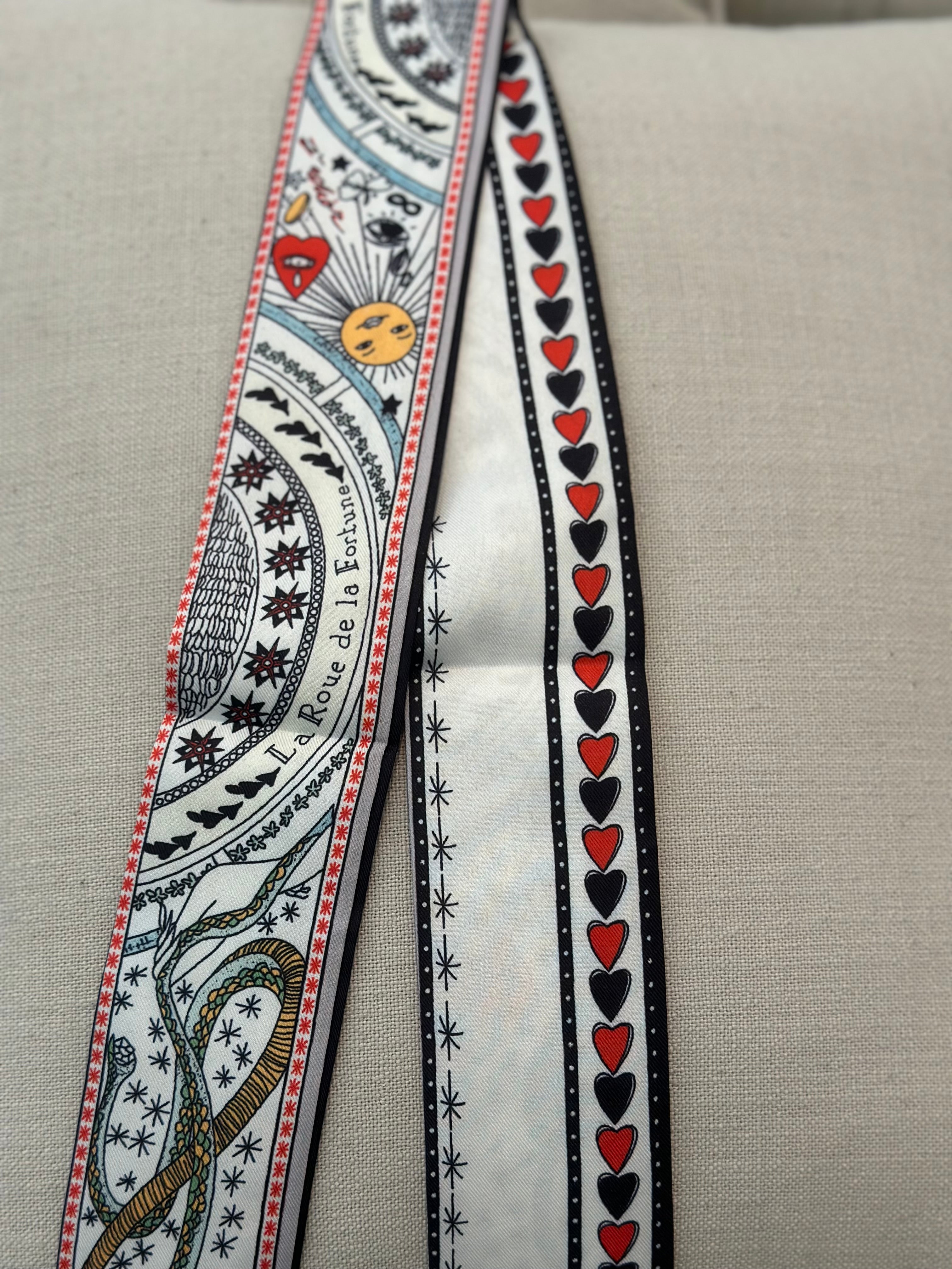 Luxury Scarf – Premium Women's Scarf UAE | Clear UAE
