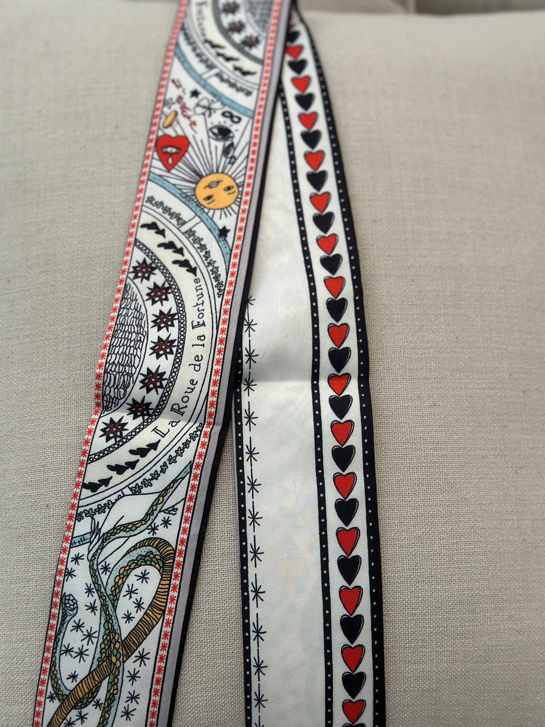 Luxury Scarf – Premium Women's Scarf UAE | Clear UAE
