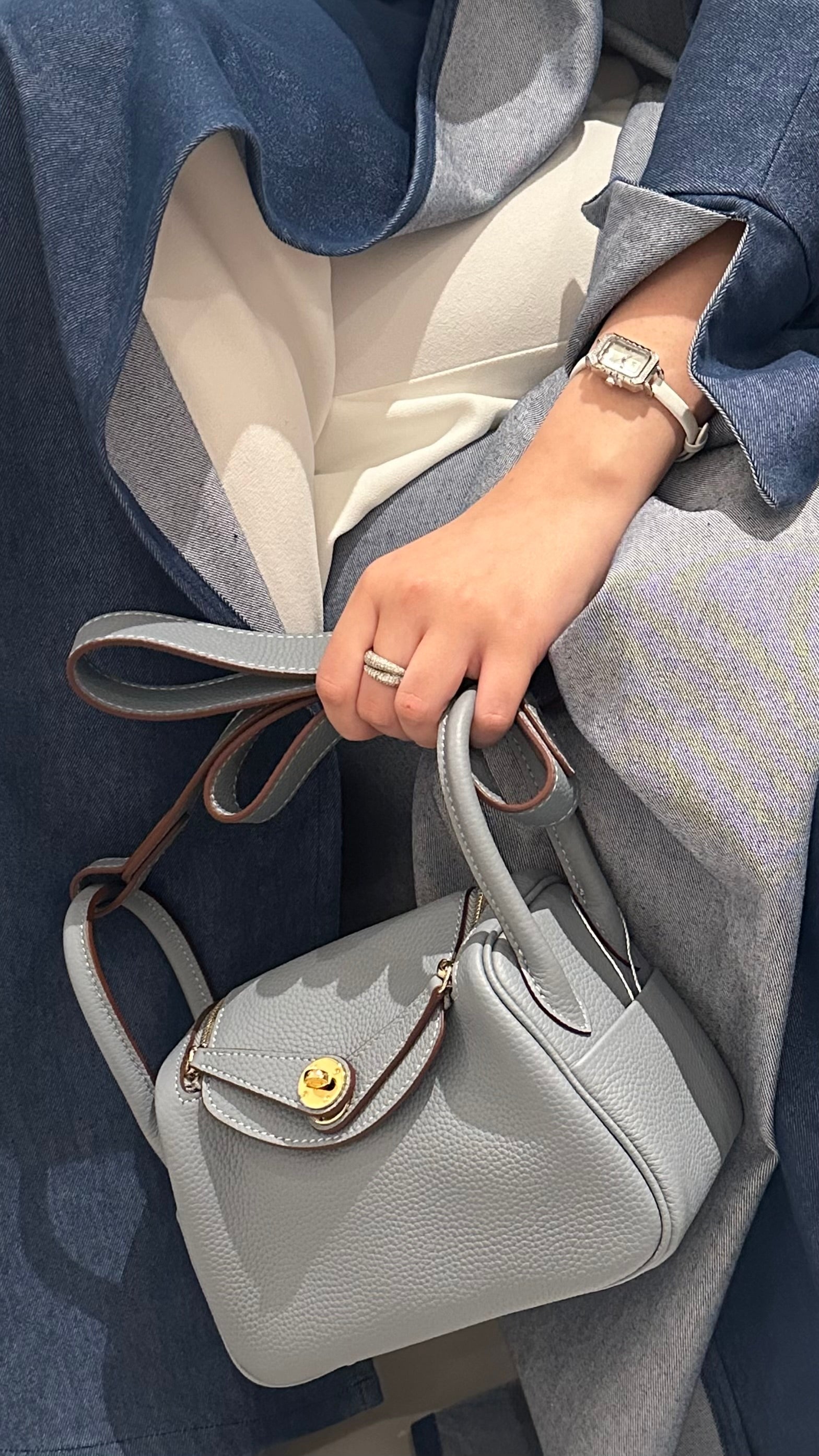 Hermes Lindy Bag in Light Blue – Luxury Shoulder Bag UAE | Clear UAE
