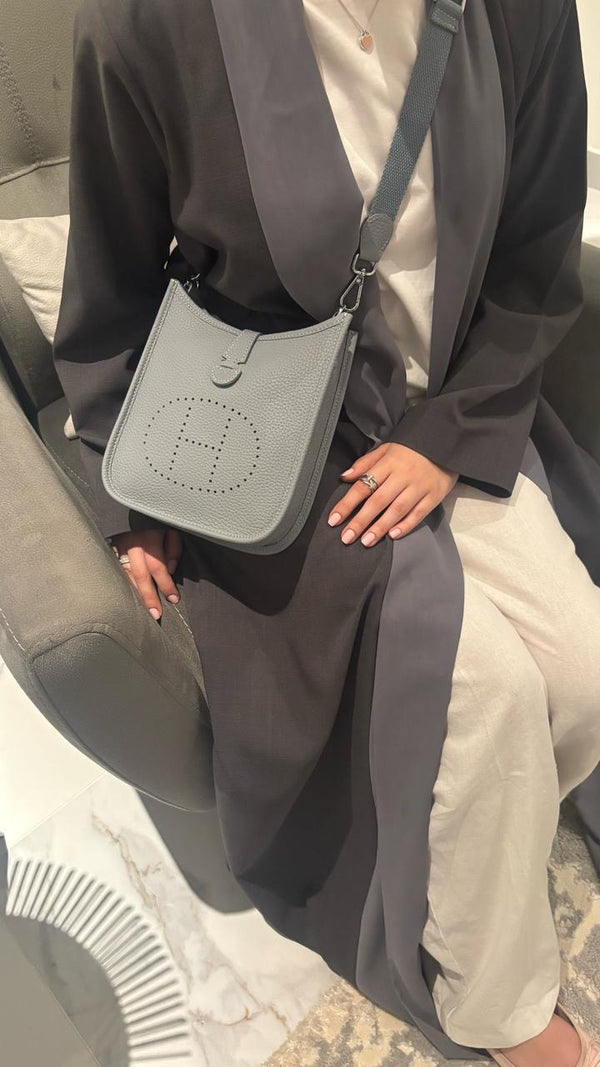 H -evelyne grey