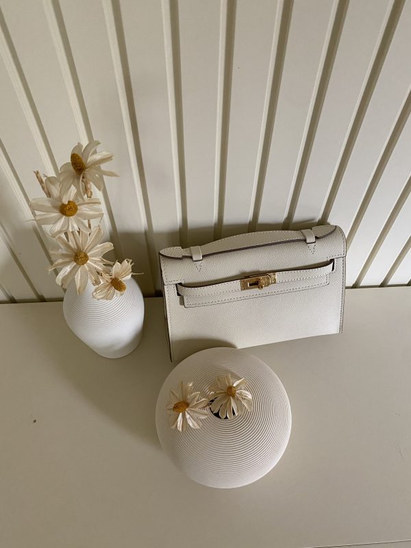 Hermes Kelly Cut Clutch off white – Clear UAE
